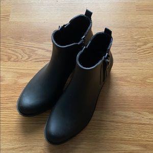 Lucky Brand rain boots